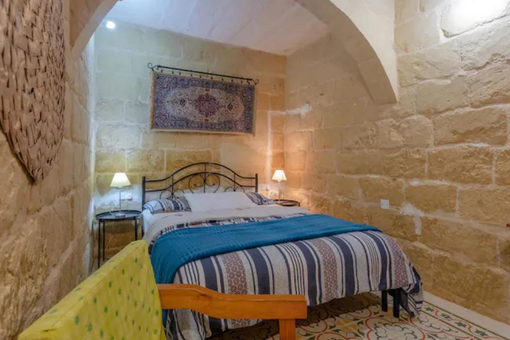 Ta' Frenc Farmhouse Villa Għarb Екстериор снимка